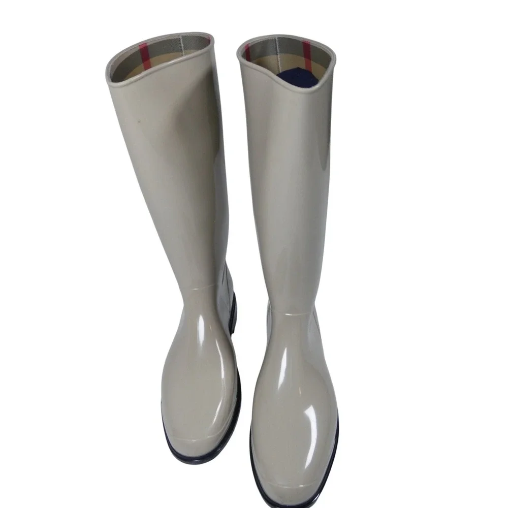 Burberry Equestrian Knight‎ Rainboot Size US 9.5